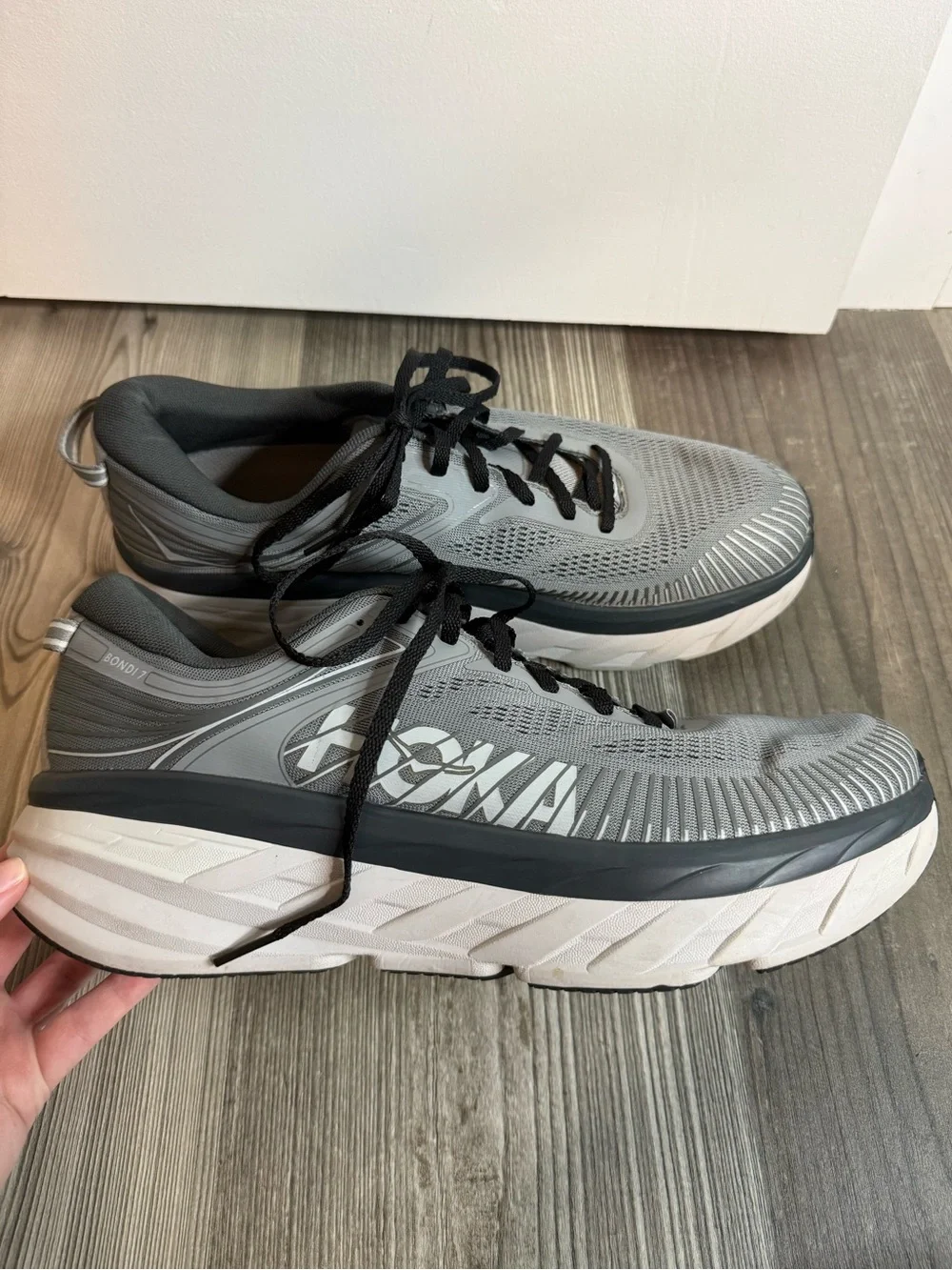Hoka One One Bondi 7 Men’s Athletic Shoe